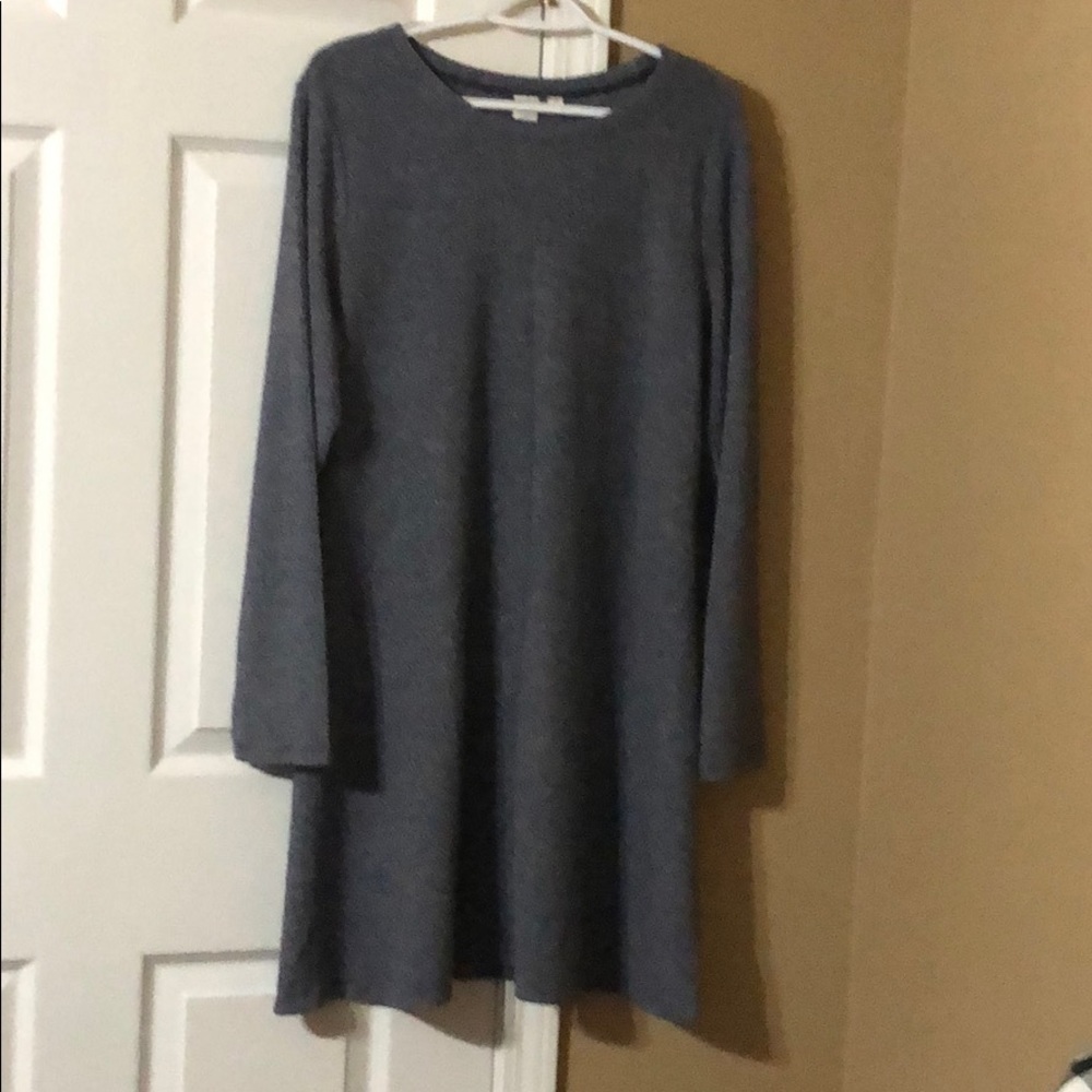 Women’s dress